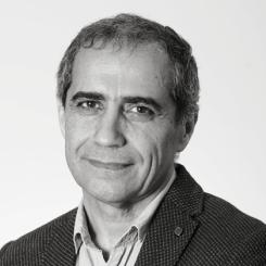 Professor Carlos Correia