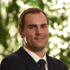 Dr Coetzee Marais