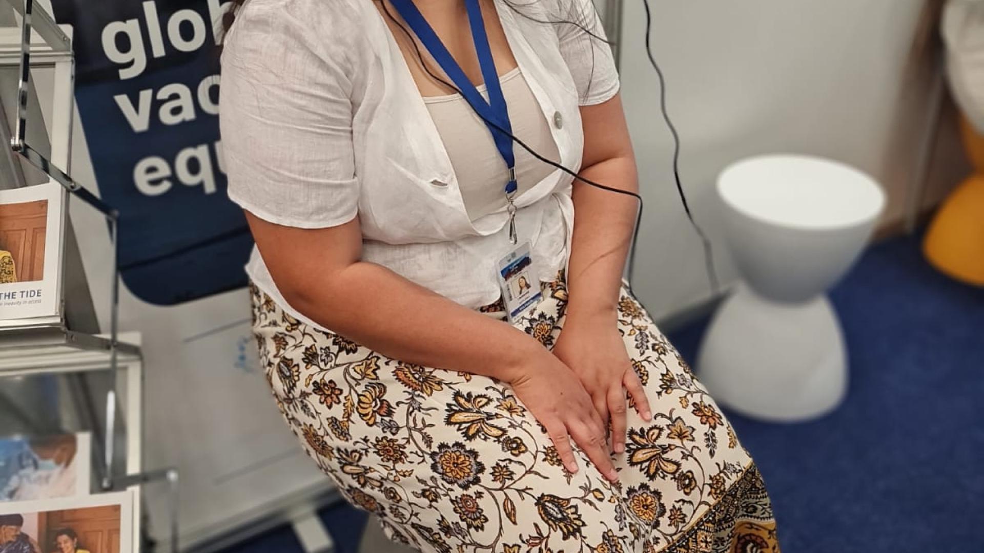 Imaan Mohamed participating in a virtual reality experience at the World Science Forum 2022